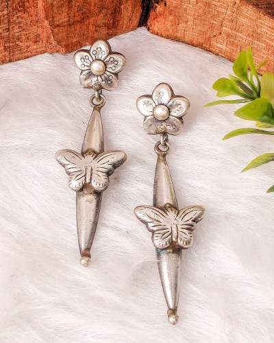 Chunky Look Flower Shaped Oxidized Silver Dangler Earrings